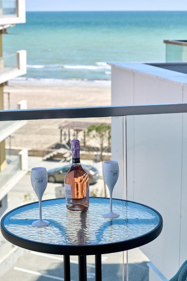 Teona - Infinity Pool & Spa Resort Navodari Dış mekan fotoğraf